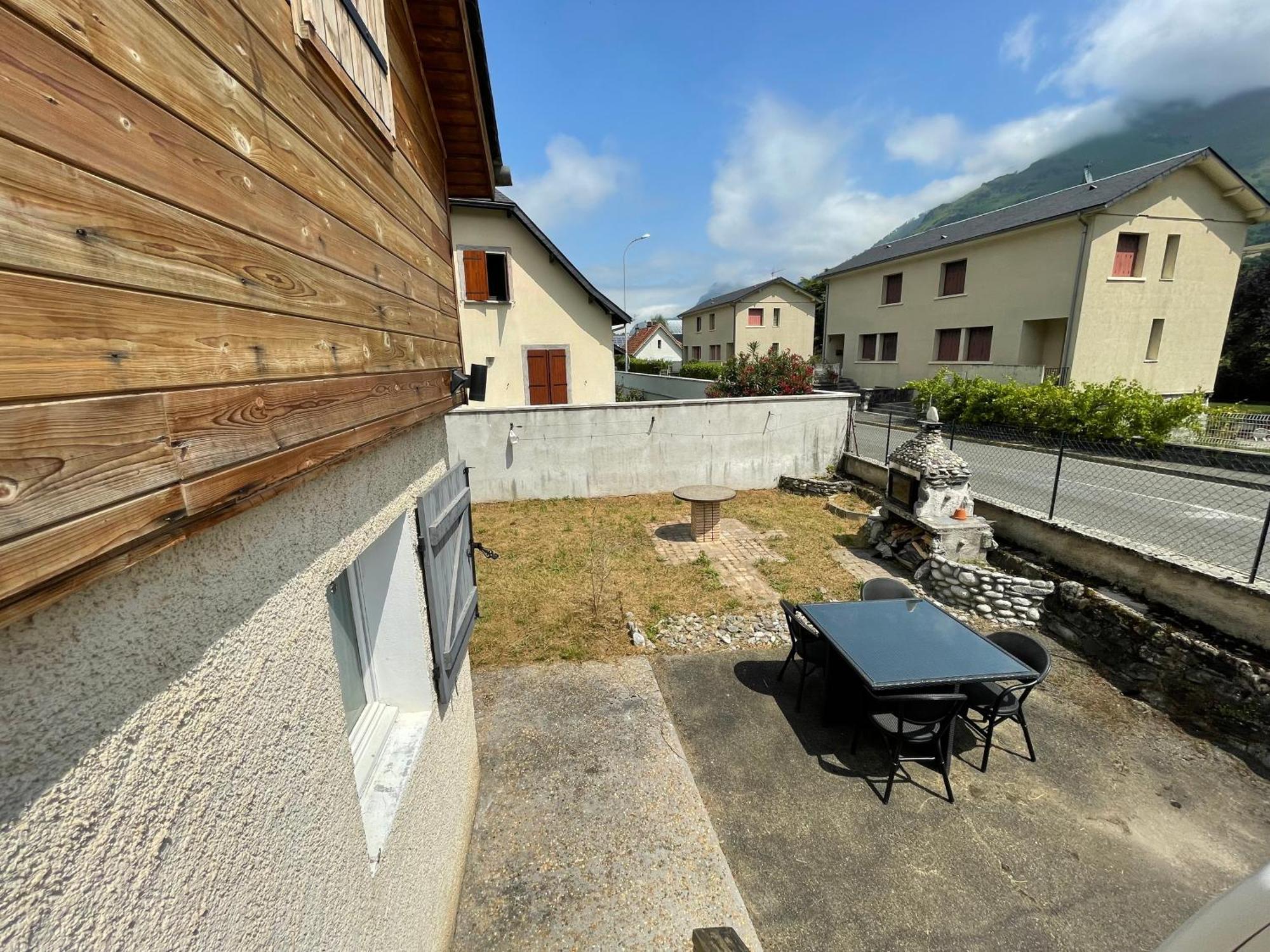 Appartement Cocoon Avec Jardin Et Vue Montagne Laruns Esterno foto